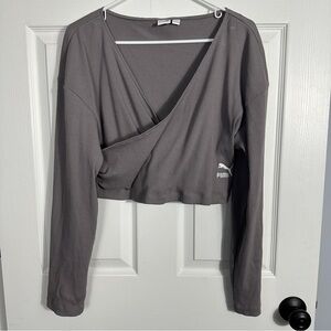 Sz. L Puma wrap crop top, gray, stretch, long sleeve, casual, date night